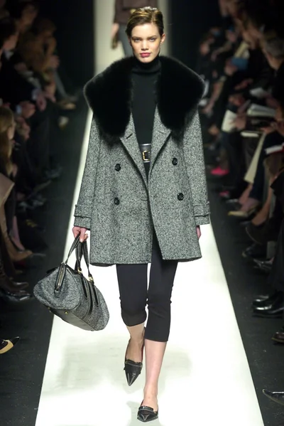Look 15